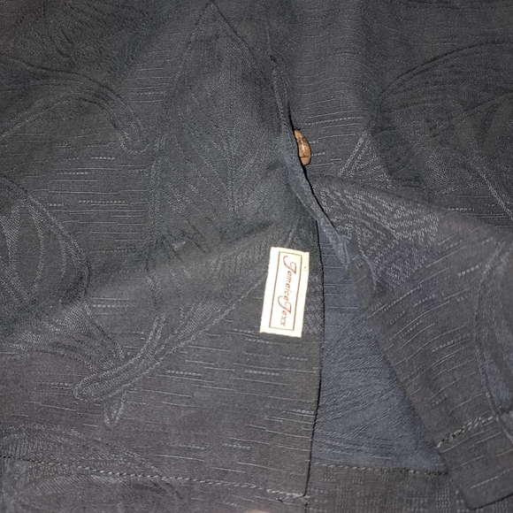 Men's Floral Hawaiian Button up - Picture 4 of 12